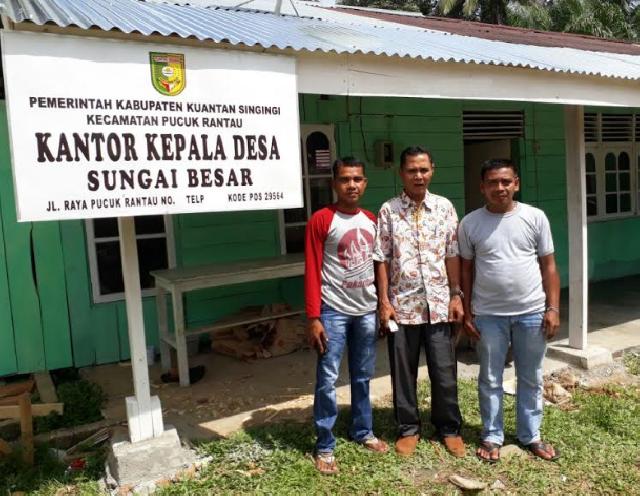 Infrastruktur Jalan dan Jaringan Komunikasi Desa Pinggiran Sangat Memprihatinkan